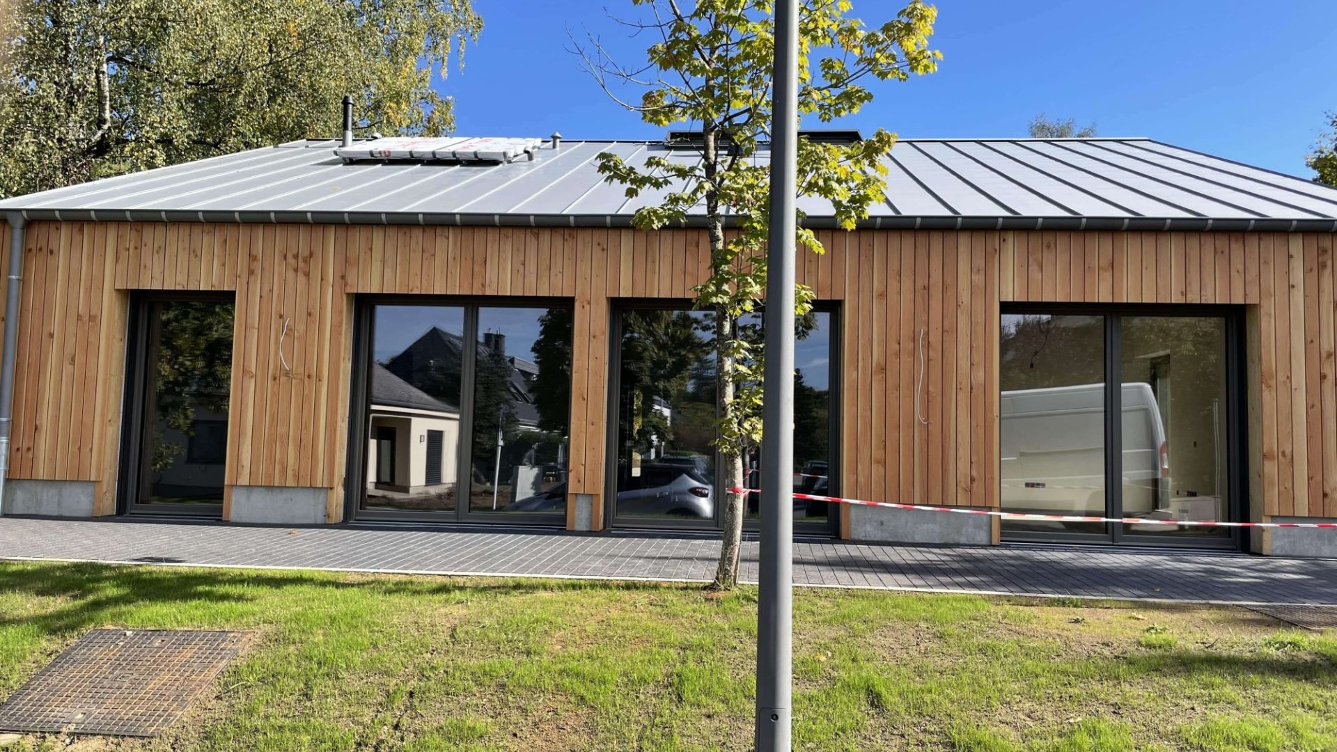 08 img min 08 img min