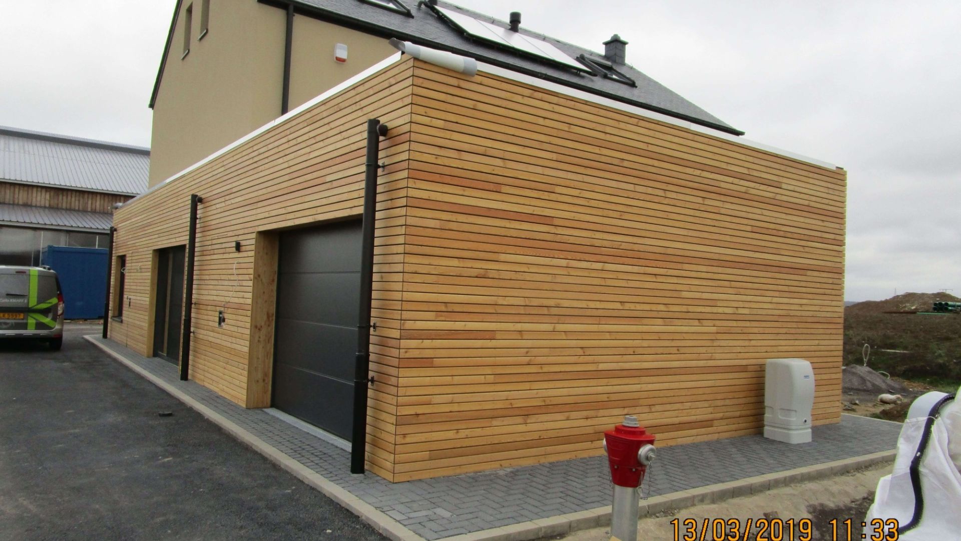 08 img min 08 img min