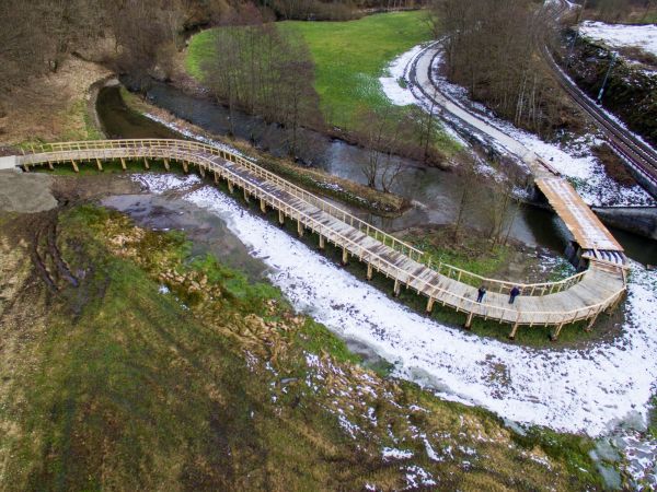 pont en bois,holzbrücke pont en bois,holzbrücke
