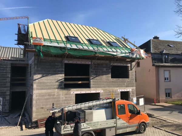 charpente, Dachstuhl charpente, Dachstuhl